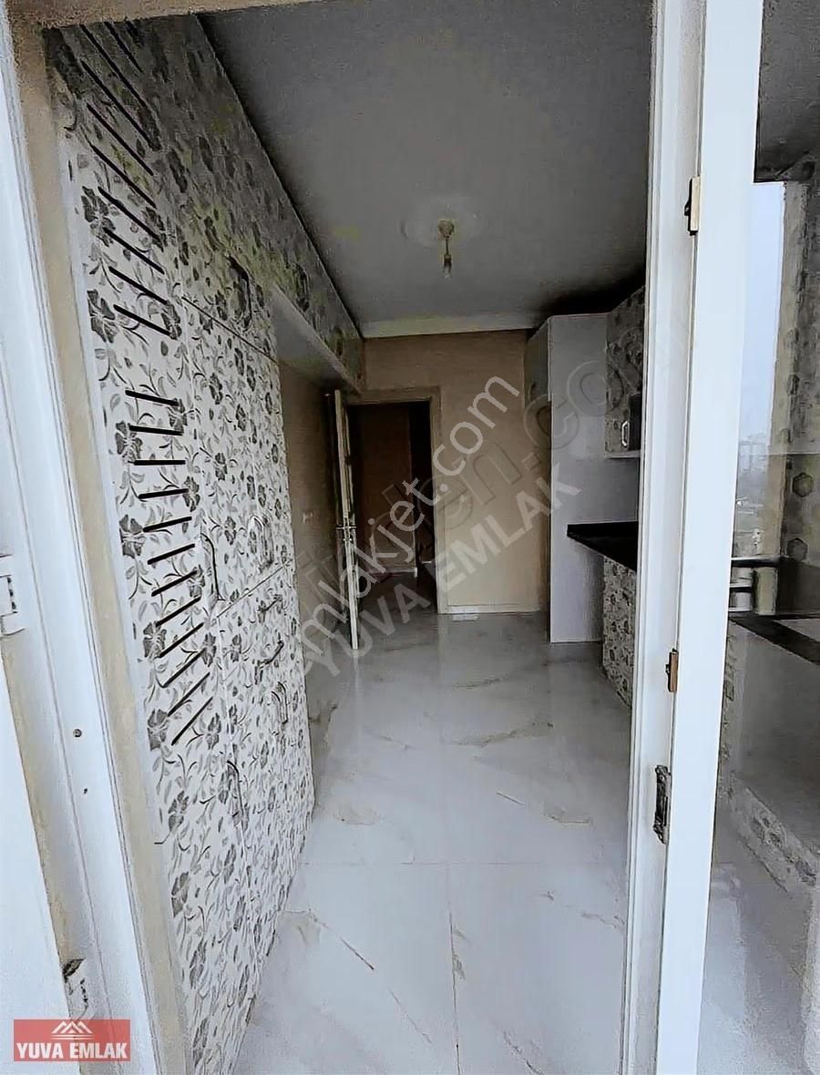Kayaşehir 15.bölgede Kiralık Daire Metroya 1dk 3+1 Tadilatlı - Görsel 24