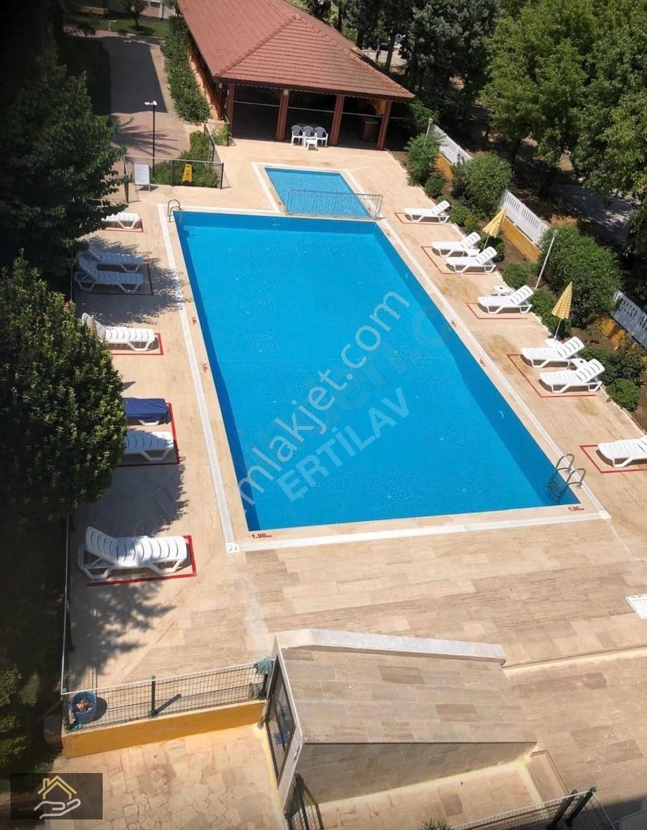 Foça Mahallesinde Satılık 130 M2 Eşyalı 2+1 Daire - Görsel 24