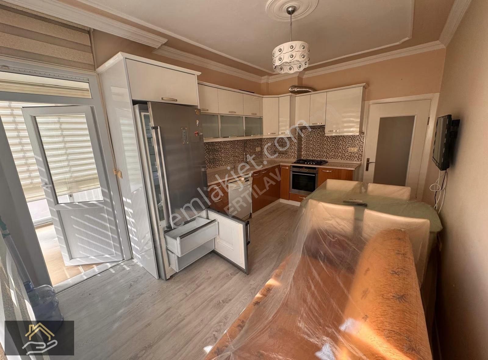 Foça Mahallesinde Satılık 130 M2 Eşyalı 2+1 Daire - Görsel 5