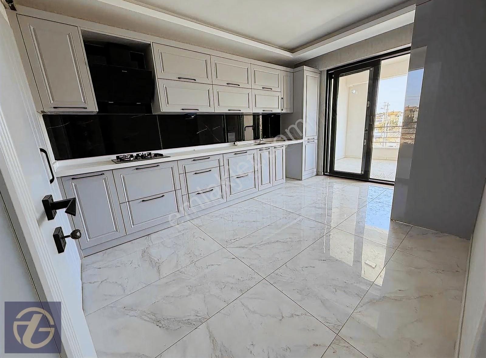 Meram Uluğbey Mh Lüks 3+1 Daire - Görsel 2