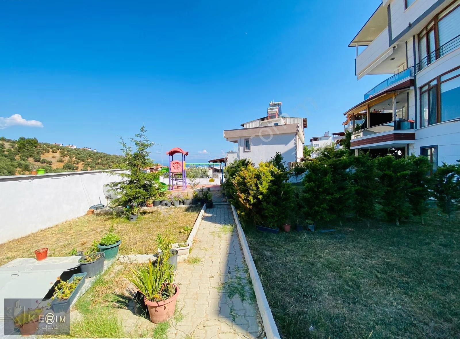 ✅ Küçükkuyu Kiralık 3+1 Havuzlu Sitede Bahçeli Daire - Görsel 5