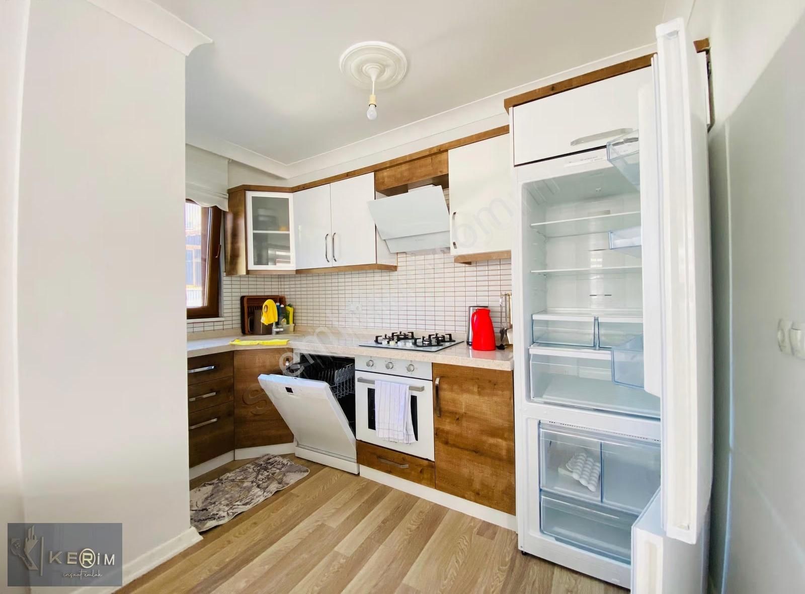 ✅ Küçükkuyu Kiralık 3+1 Havuzlu Sitede Bahçeli Daire - Görsel 11