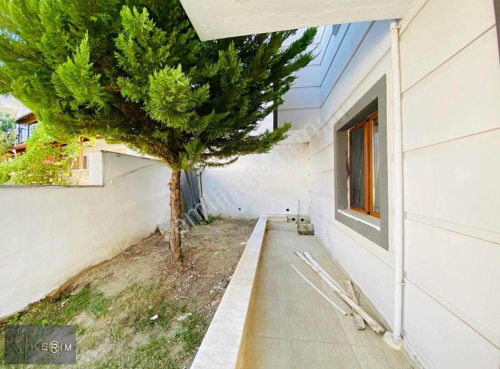 ✅ Küçükkuyu Kiralık 3+1 Havuzlu Sitede Bahçeli Daire - Görsel 22