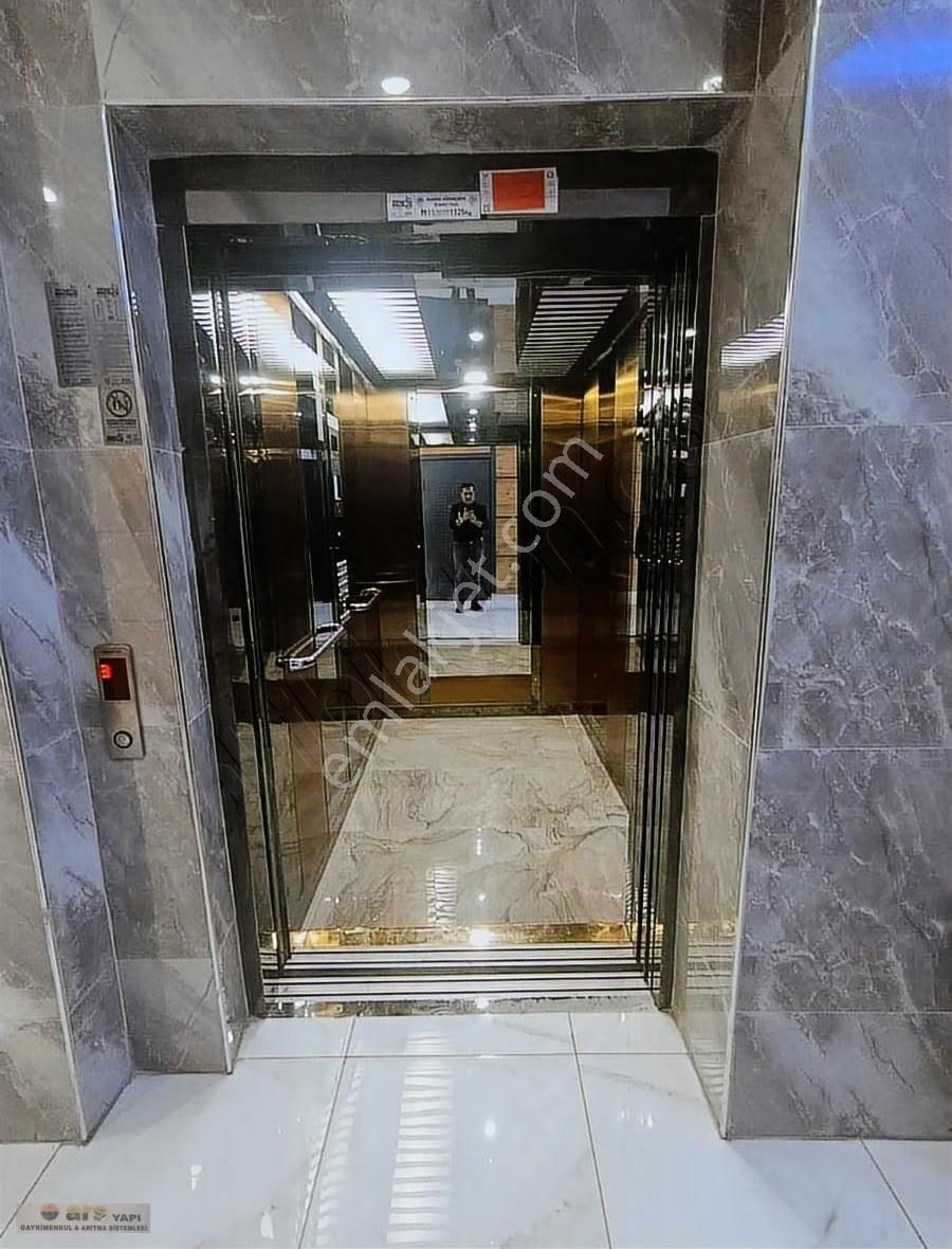 Mersin Mezitli Merkez Mahallesi'nde Satılık 2+1 Daire - Görsel 12