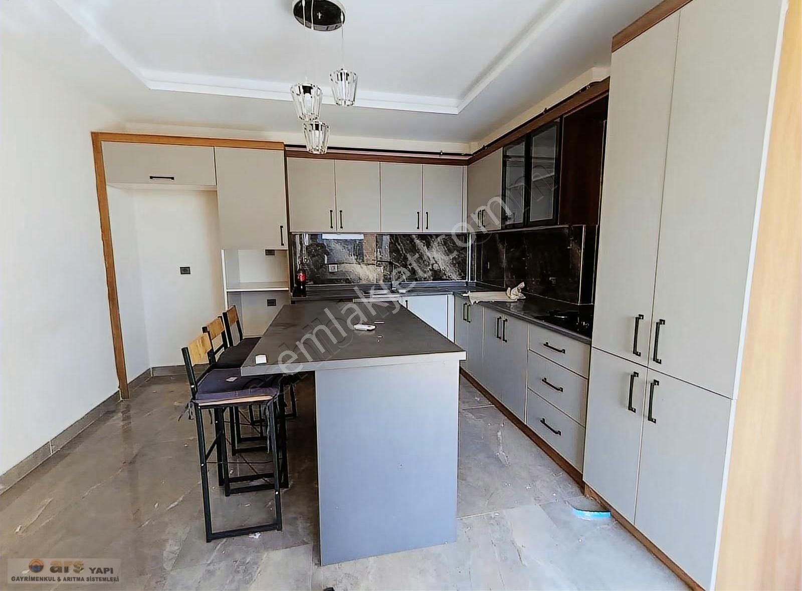 Mersin Mezitli Merkez Mahallesi'nde Satılık 2+1 Daire - Görsel 7