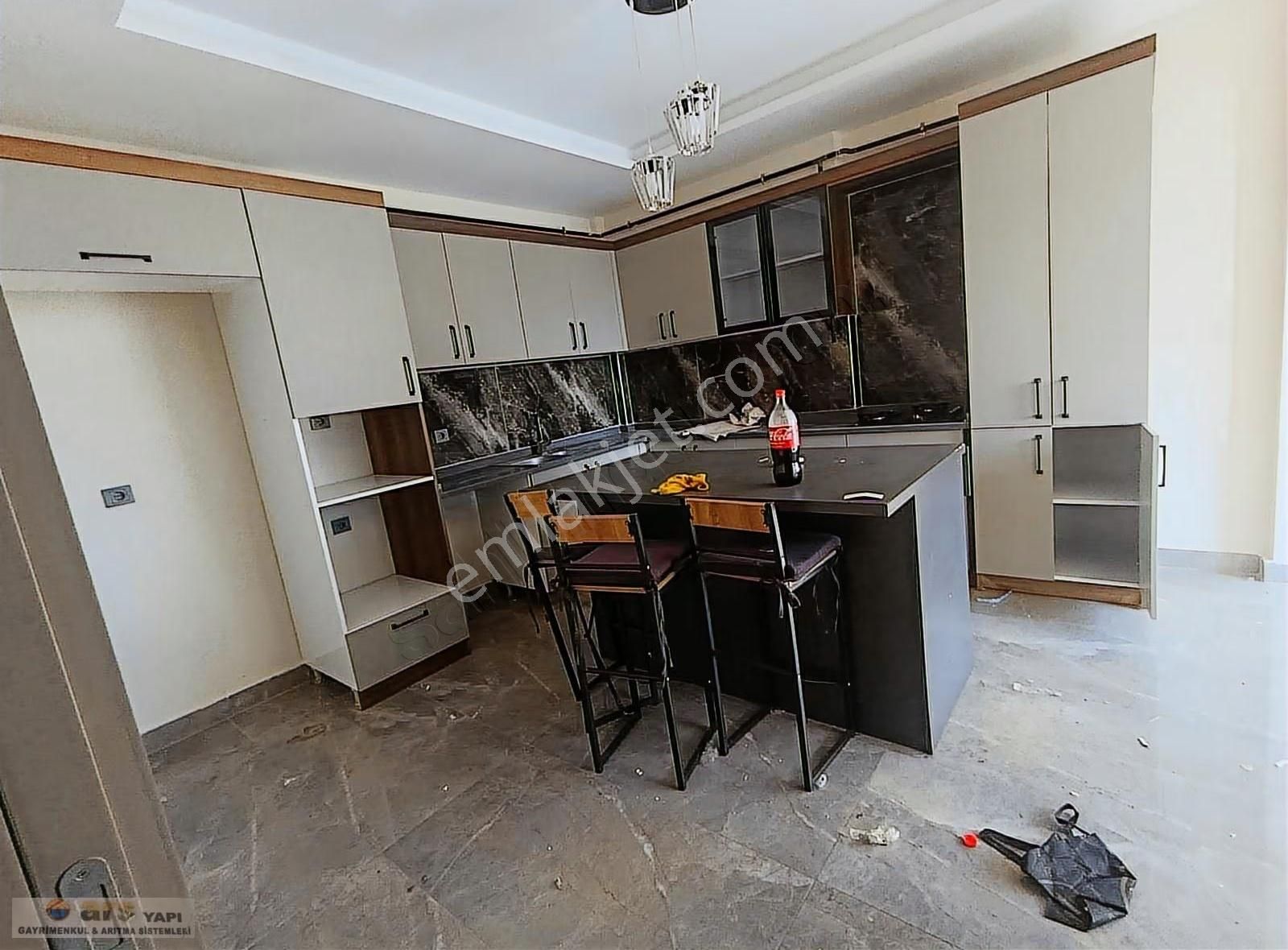 Mersin Mezitli Merkez Mahallesi'nde Satılık 2+1 Daire - Görsel 2