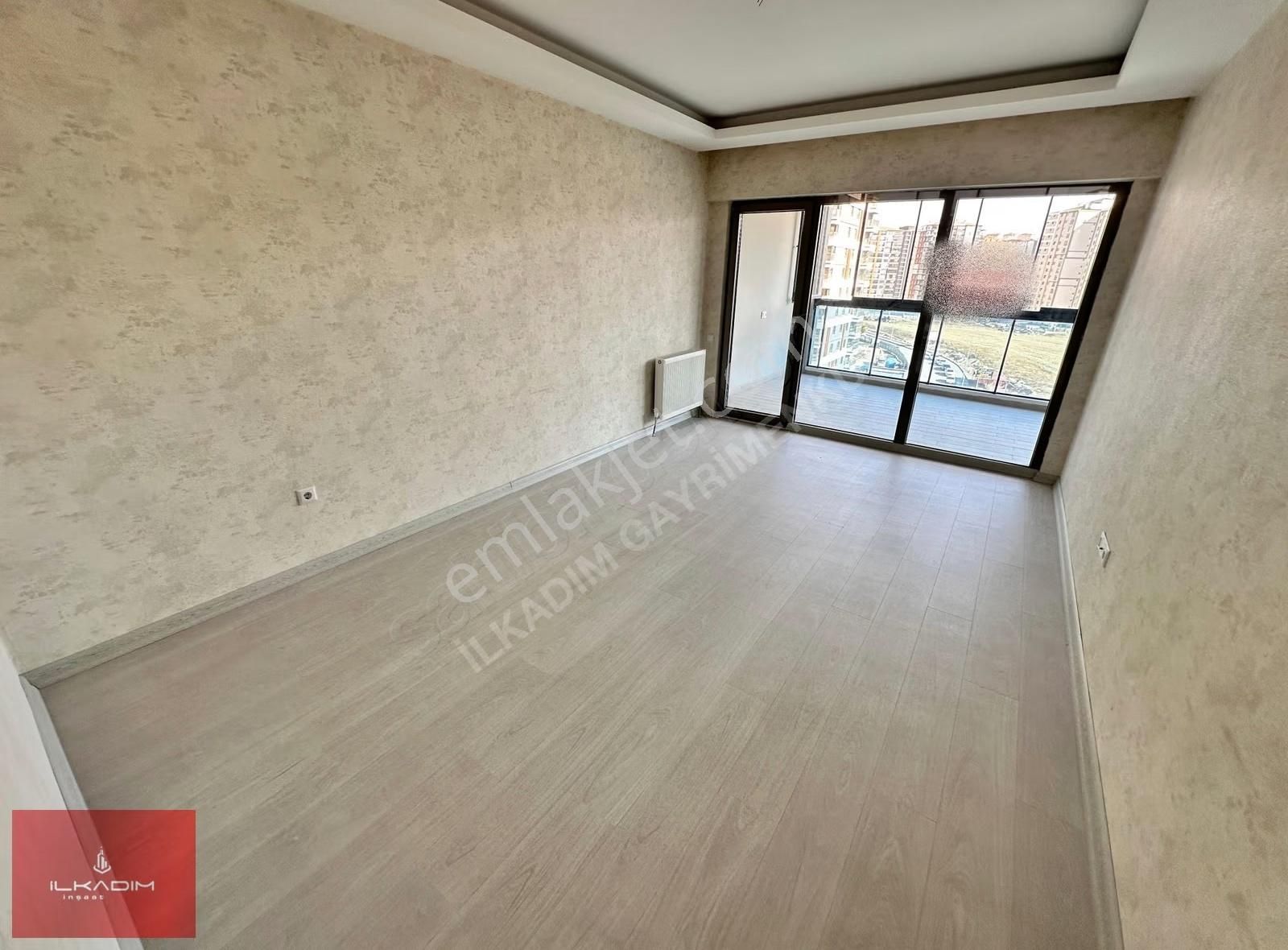 Ovacıkta Bulvar Paraleli Güvenlikli Sitede Güney Cephe 4+1 - Görsel 13