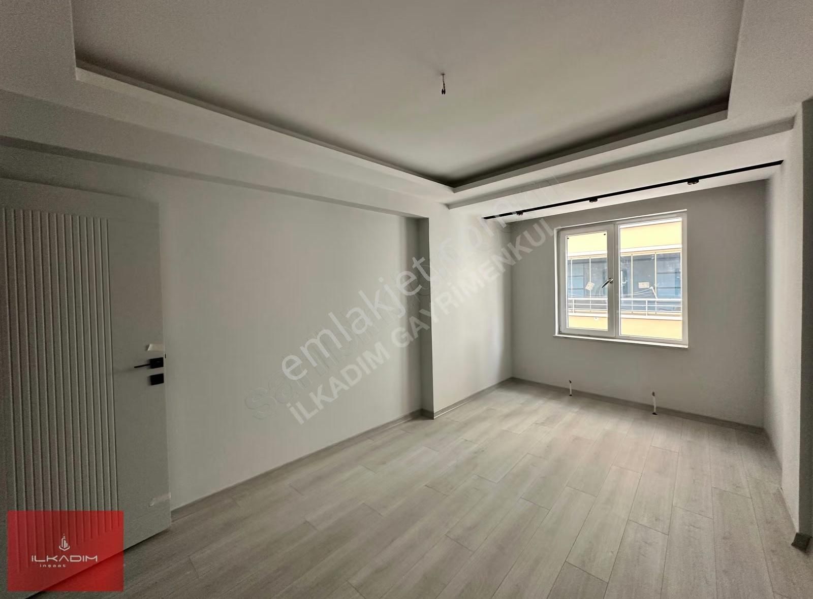 İlkadımdan Esertepedeyeni Binada Manzaralı Yapılı 3+1 Daireler - Görsel 10