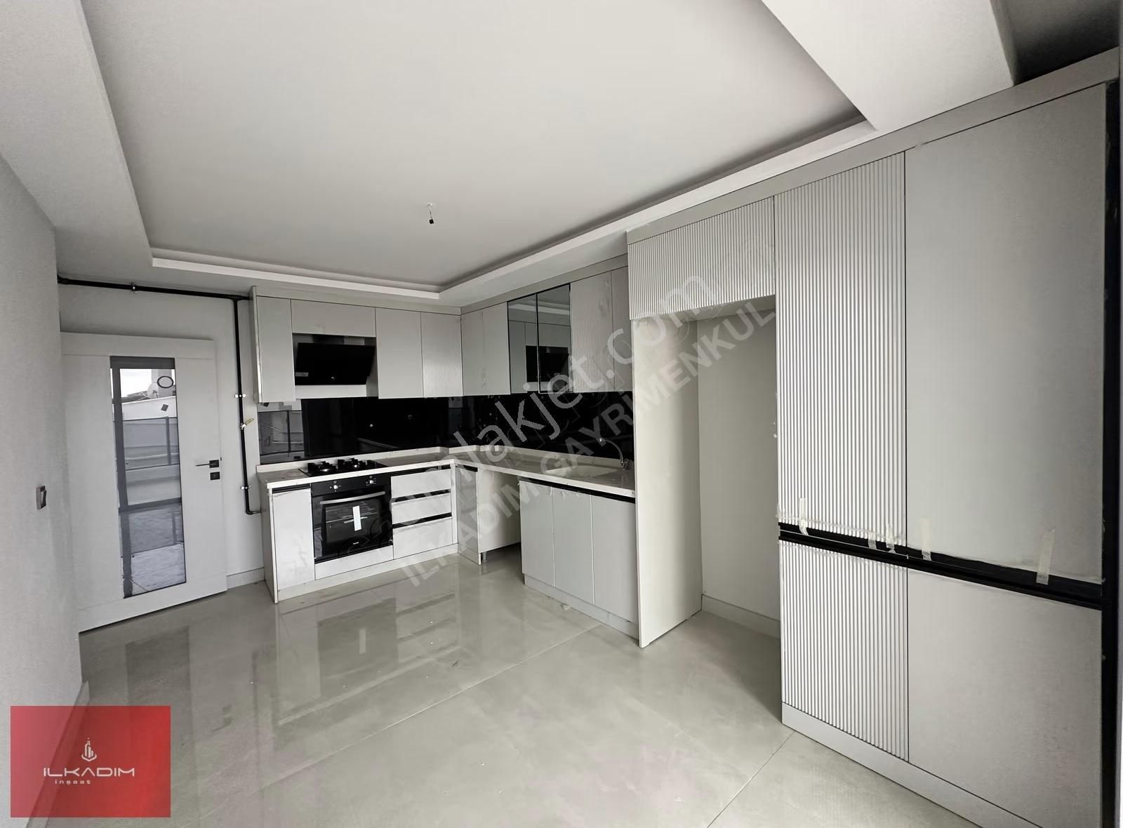 İlkadımdan Esertepedeyeni Binada Manzaralı Yapılı 3+1 Daireler - Görsel 4