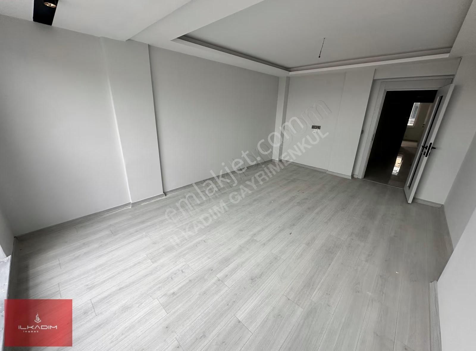 İlkadımdan Esertepedeyeni Binada Manzaralı Yapılı 3+1 Daireler - Görsel 28