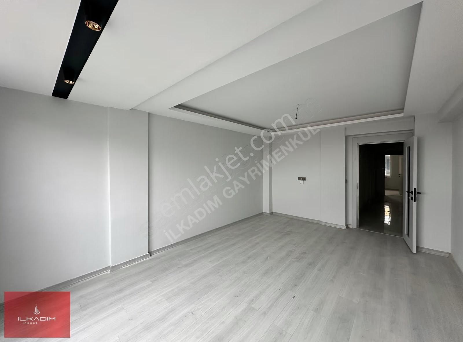 İlkadımdan Esertepedeyeni Binada Manzaralı Yapılı 3+1 Daireler - Görsel 17