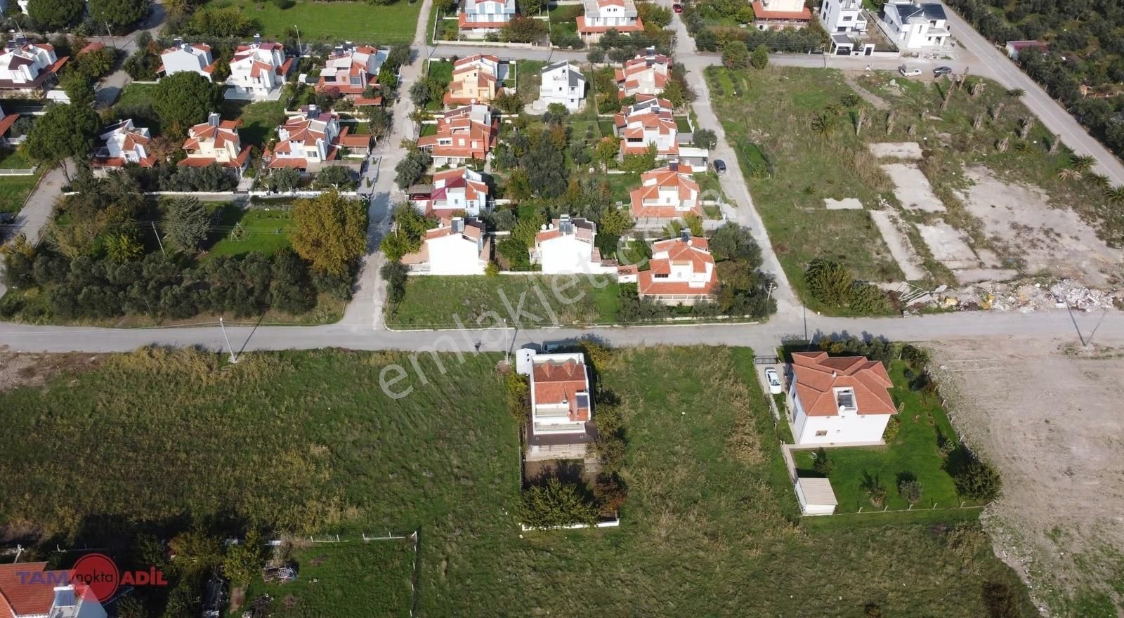 Dikili İsmetpaşada Satılık Köşe Parsel Arsa - Görsel 2