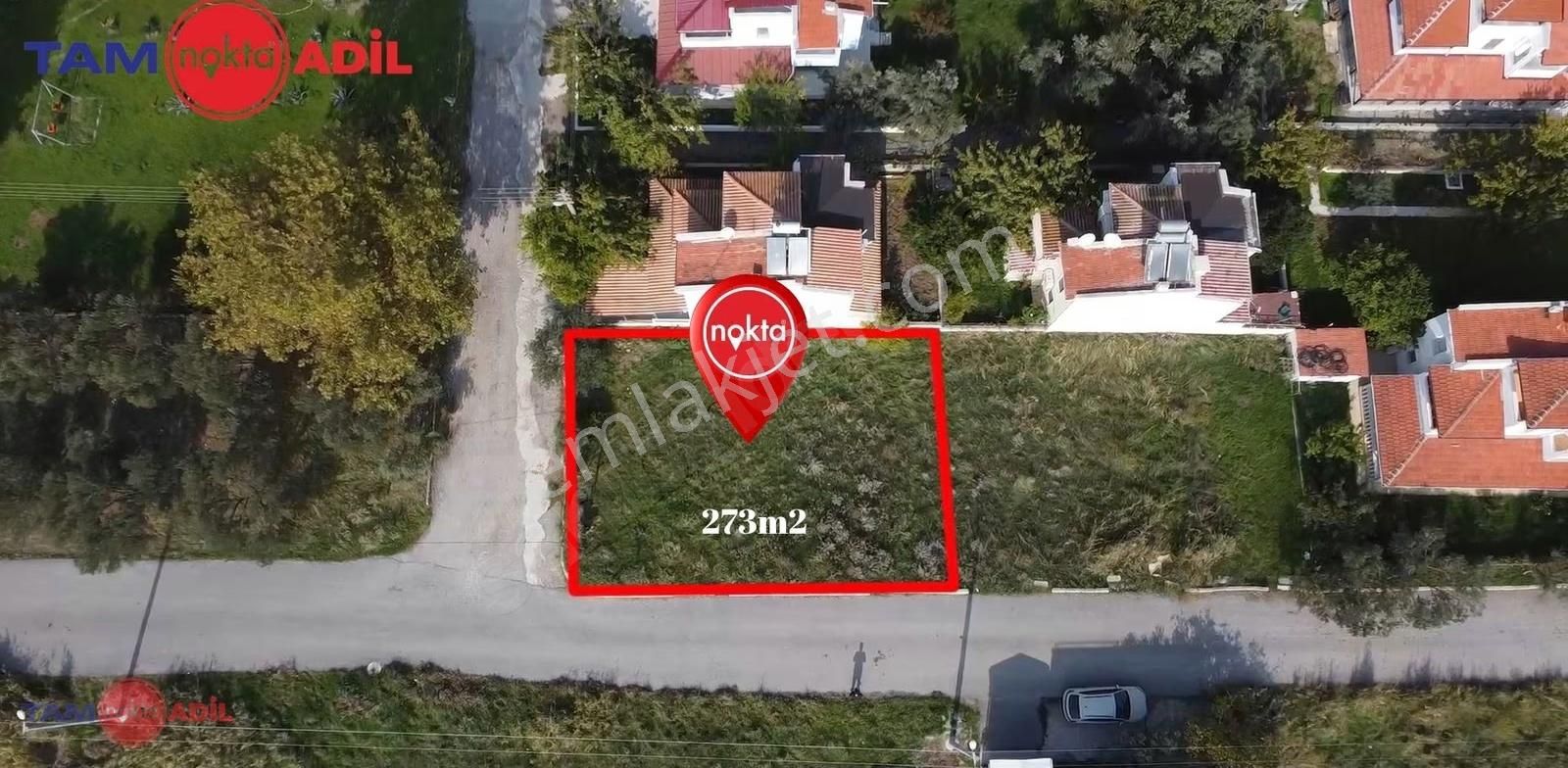 Dikili İsmetpaşada Satılık Köşe Parsel Arsa