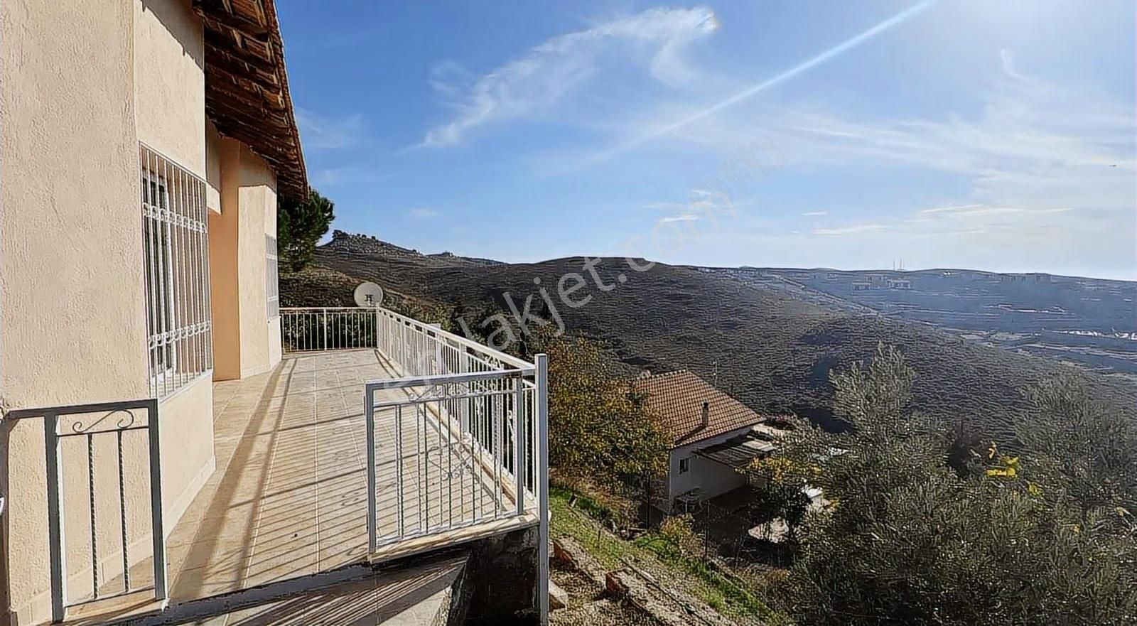 Seferihisar Tepecikte Deniz Manzaralı 120 M² Müstakil Ev - Görsel 10