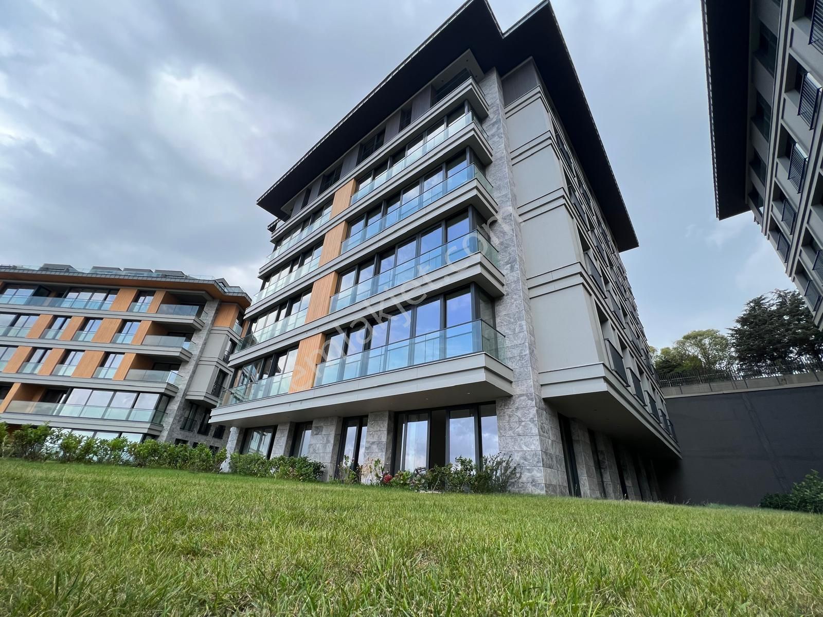 Ala Çamlıcada Kiralık 3+1 Dekorasyonlu Fül Eşyali Daire - Görsel 3