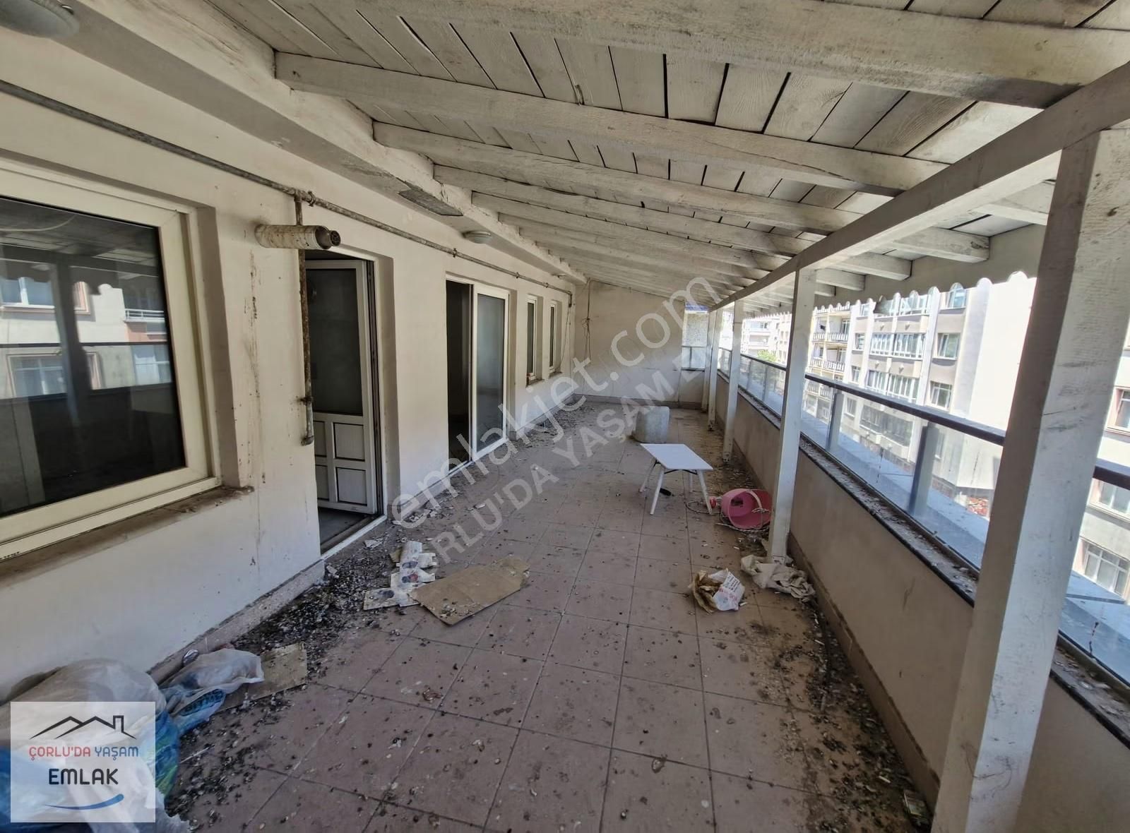 Çarşı Merkezde Ssk Binası Yanında Satılık 720 M2 Mağaza / Dükkan