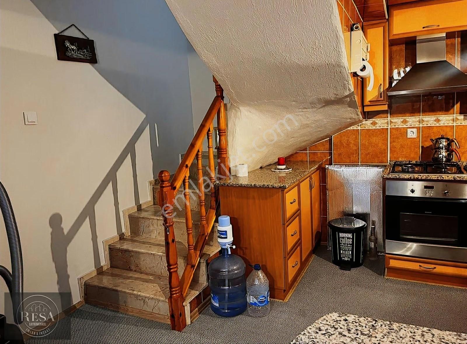 Resa Gayrimenkul'den Cumhuriyet Mh. Denize Sıfır Villa - Görsel 28