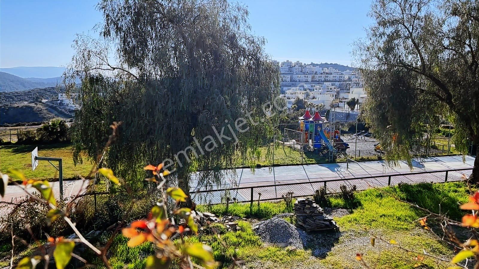 Milas Boğaziçi 2 Banyolu 2+1 Üst Kat Göl Manzaralı Satılık Daire - Görsel 20