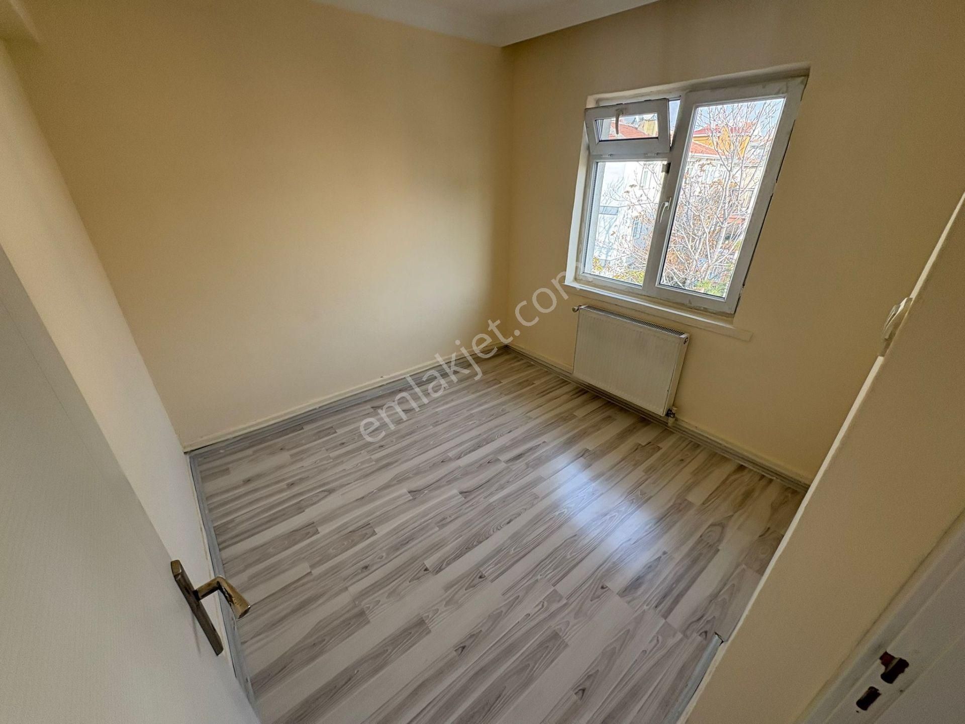 Mareşal Çakmak Mh 3+1 Katta Merkezin İçinde Fırsat Daire - Görsel 11