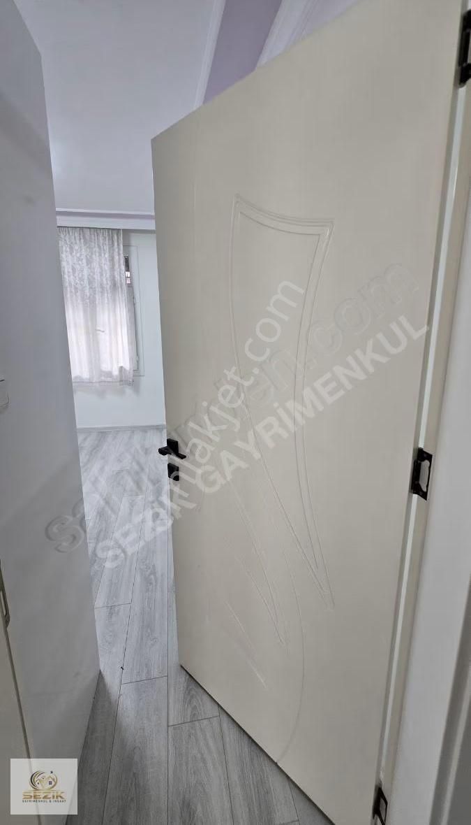 Şakirpaşa Uçakalanında 244 Mt2 Tek Tapu 3 Katlı Bahçeli Garajlı - Görsel 4