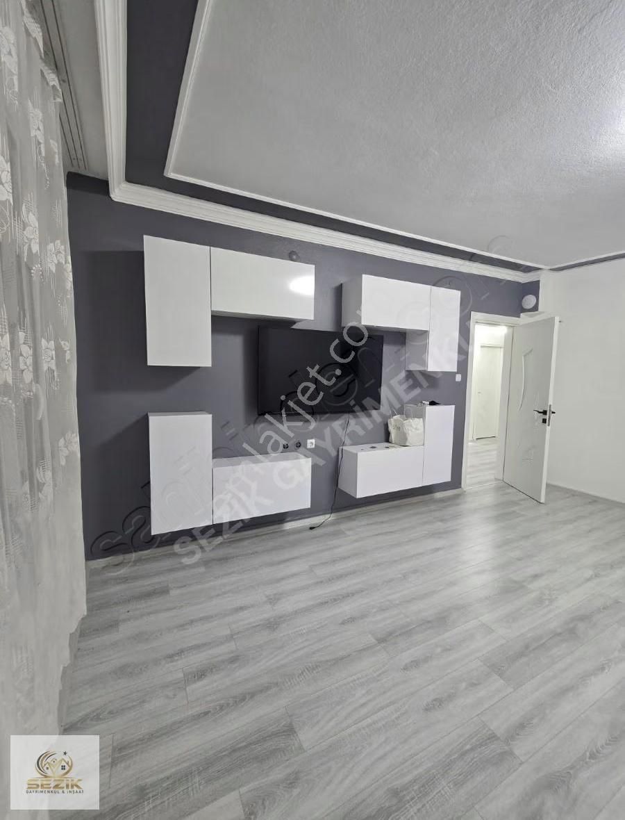 Şakirpaşa Uçakalanında 244 Mt2 Tek Tapu 3 Katlı Bahçeli Garajlı - Görsel 26