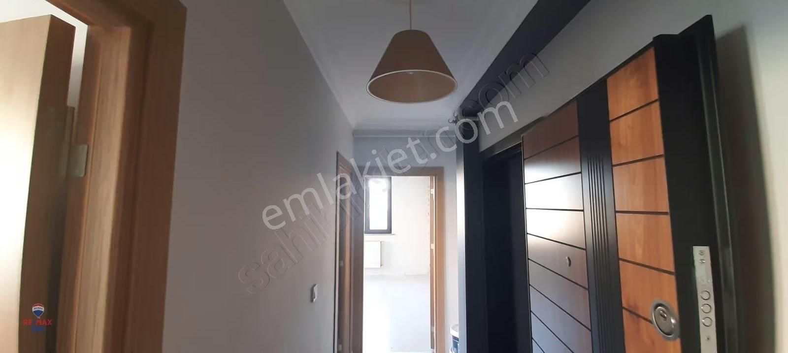 Sancaktepe Osmangazi Mahallesi 4+2 Üst Dubleks Daire - Görsel 4