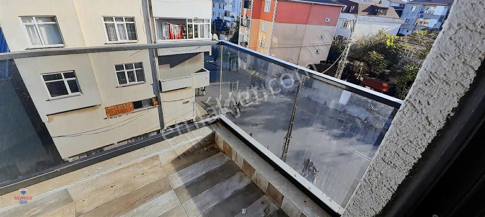 Petrol Yolu Caddesi Üzerinde,ebeveyn Banyolu Arakat 2+1 Daire - Görsel 23