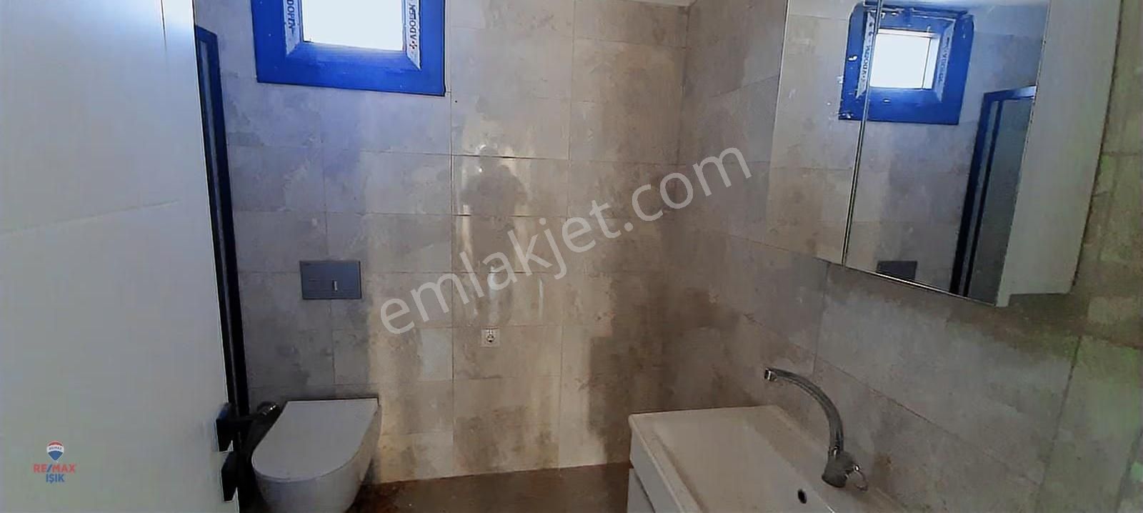 Petrol Yolu Caddesi Üzerinde,ebeveyn Banyolu Arakat 2+1 Daire - Görsel 22