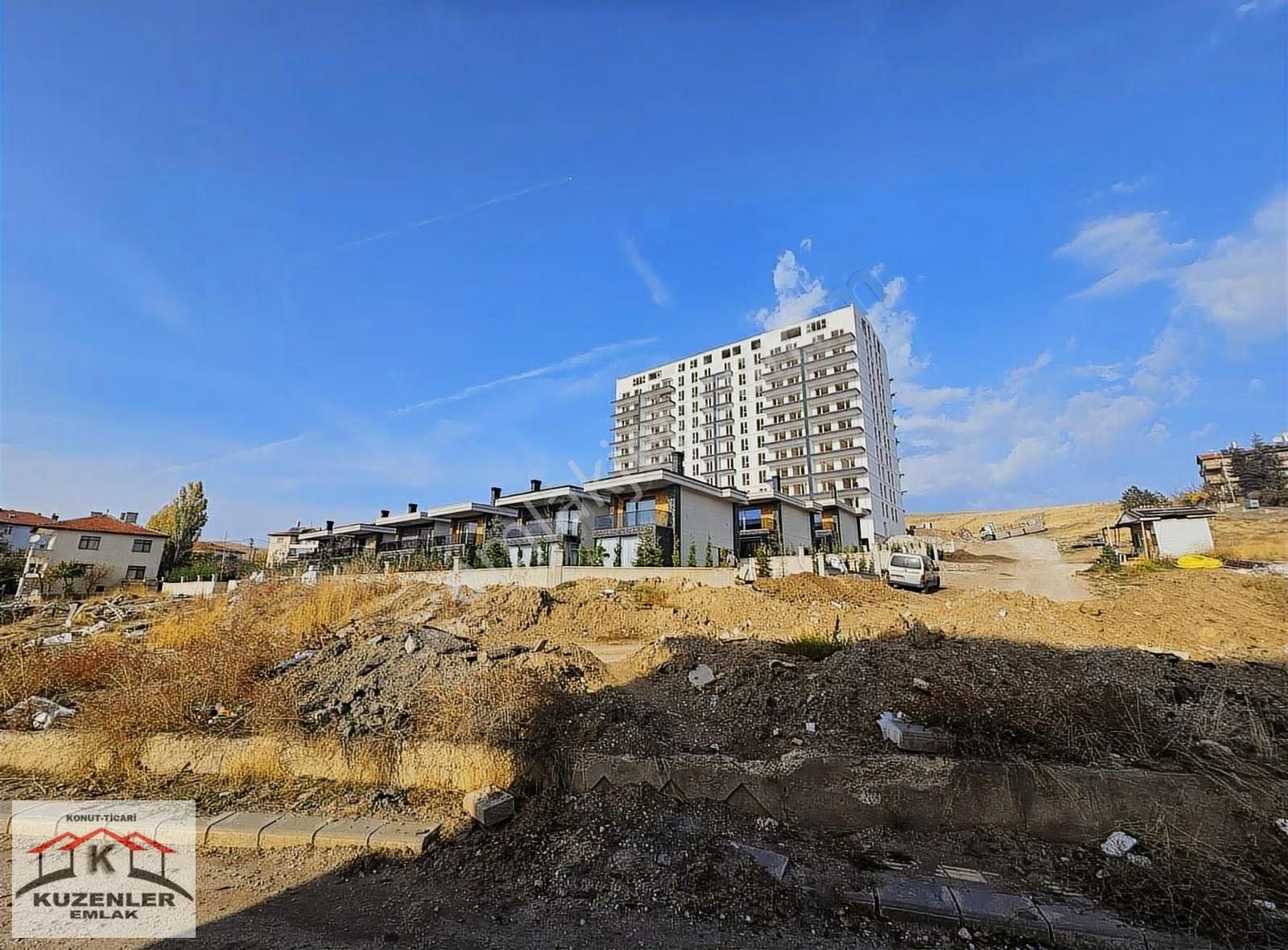 Kuzenler'dn Cumhuriyet Mah.site İçerisinde 8kat 12m2 Teraslı 2+1 - Görsel 5