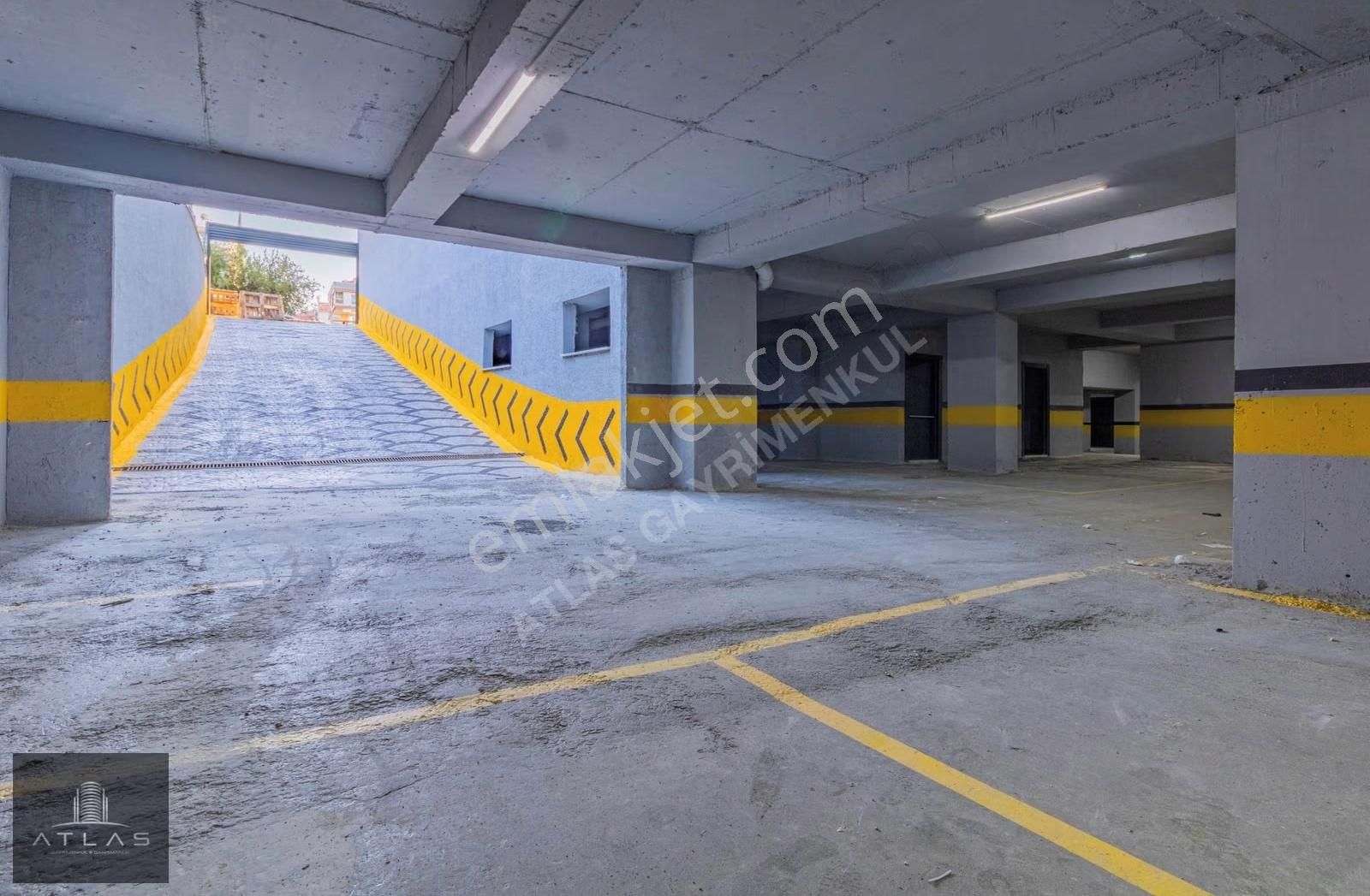 Atlas'tan, Site İçi, 3+1, 115m2, 9.kat, Şehir Manzaralı, Fırsat - Görsel 9