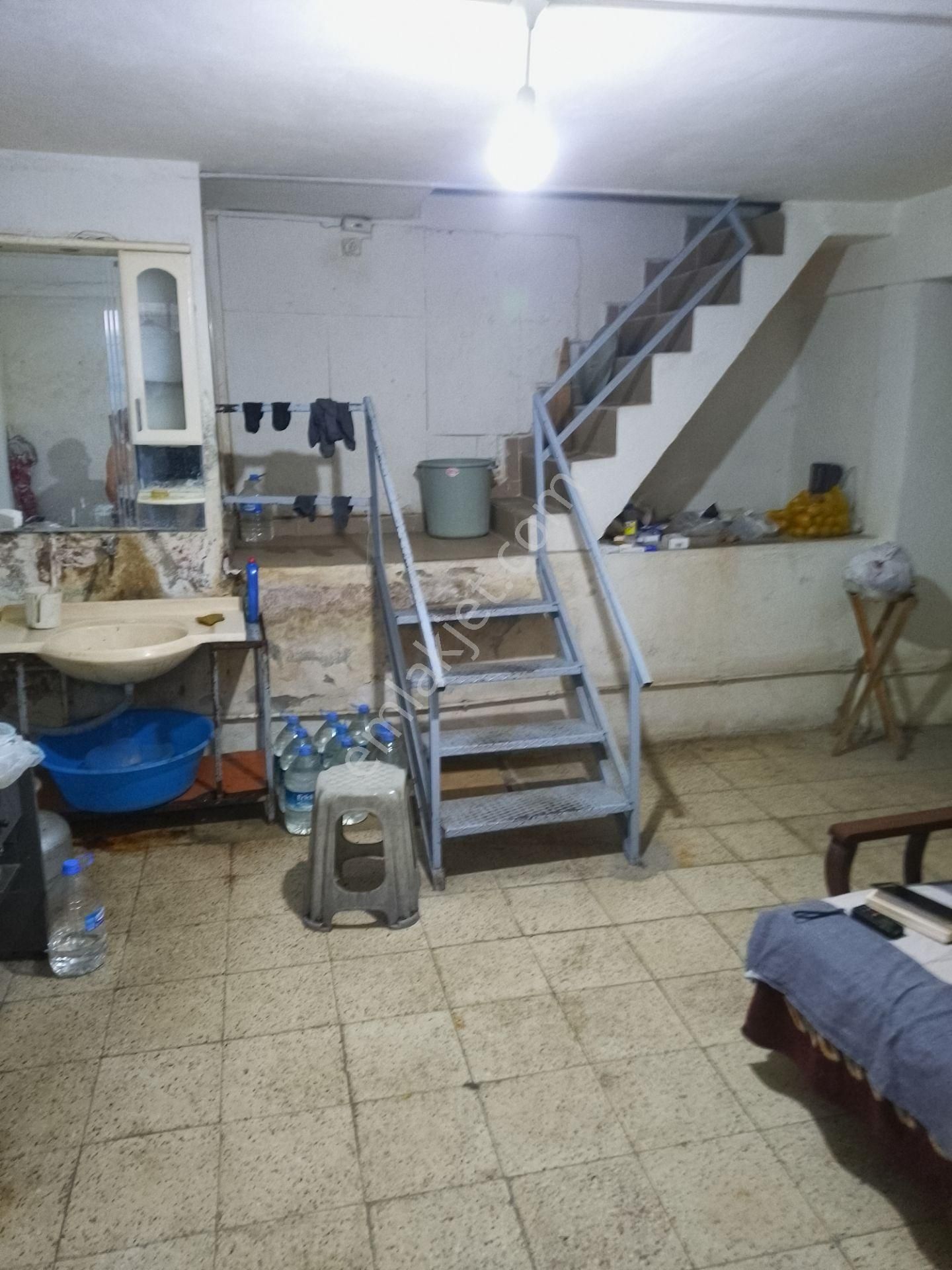 Bayrampaşa Kartaltepe Kaçmaz'dan Acil Satılık 130m2 Depolu Dükkan&mağaza - Görsel 8