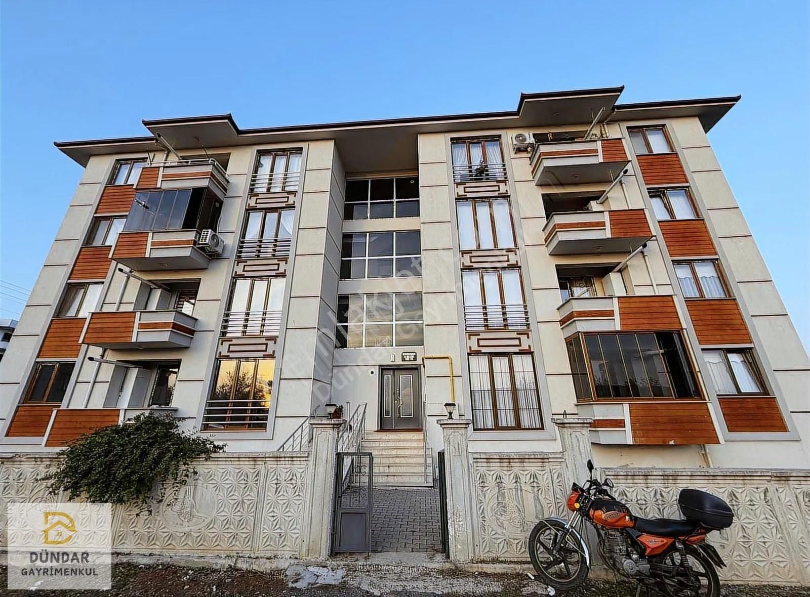 Dündar Gayrimenkul'den Yeni Mahalle Kiralık 3+1 Daire