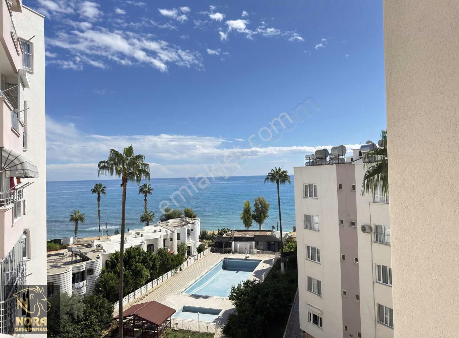 Nora'dan Deniz Manzaralı Geniş Satılık 2+1
