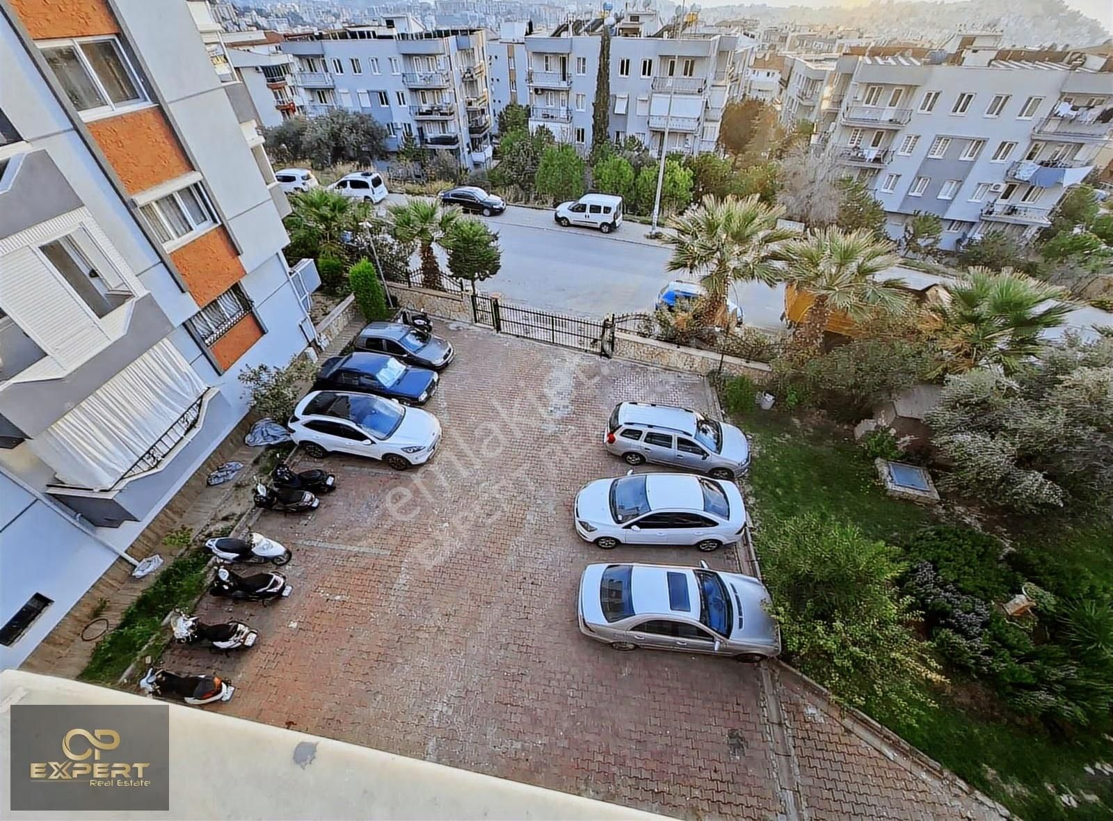 Kuşadası Merkezde Full Deniz Manzaralı Masrafsız Geniş Daire - Görsel 6