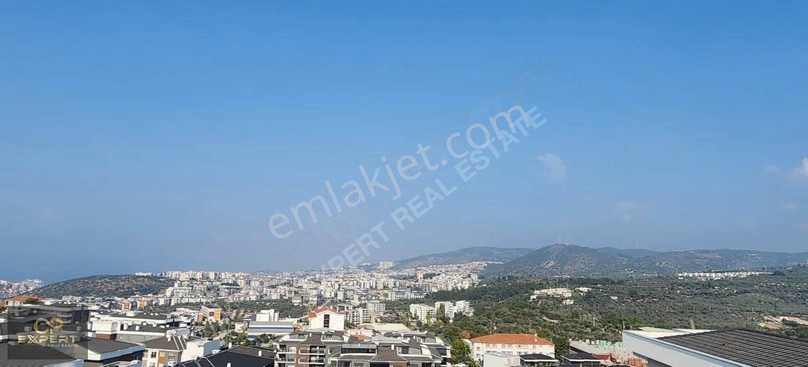 Kuşadası Manzaralı 2+1 Sıfır Daıre