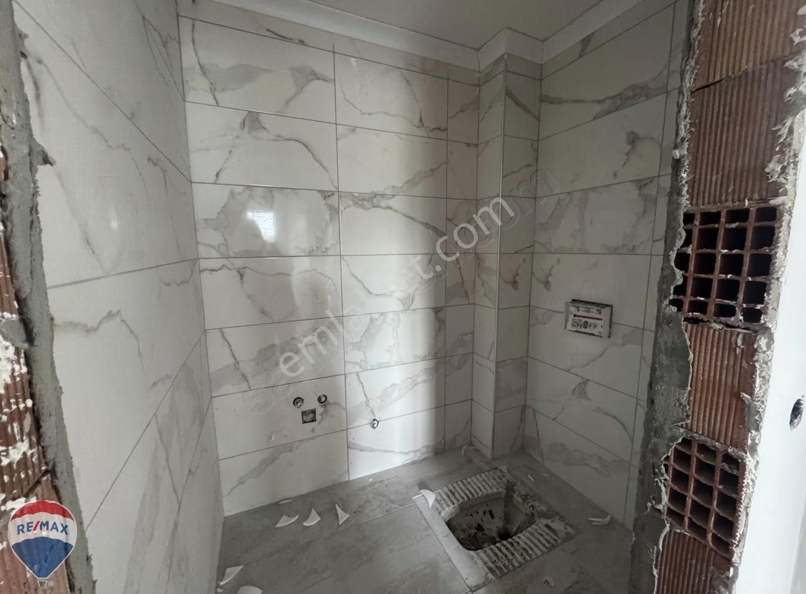 Arifiyede Sıfır 3+1 Site İçi Ve Cdde Cepheli Ebeveyn Banyolu - Görsel 18