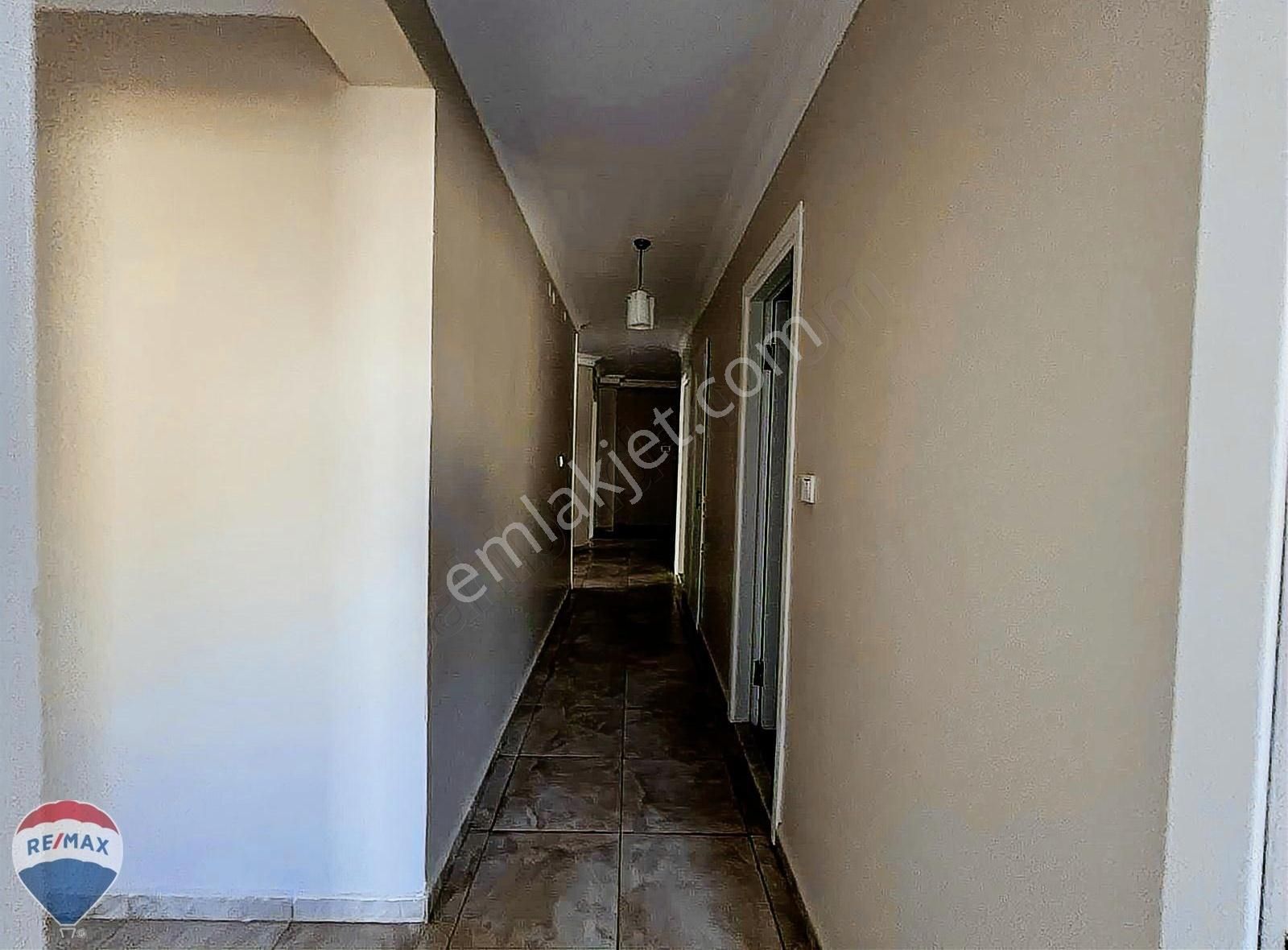 Remax Mavi'den Korucuk Baytur Sitesinde Kiralık 3+1 Daire - Görsel 11