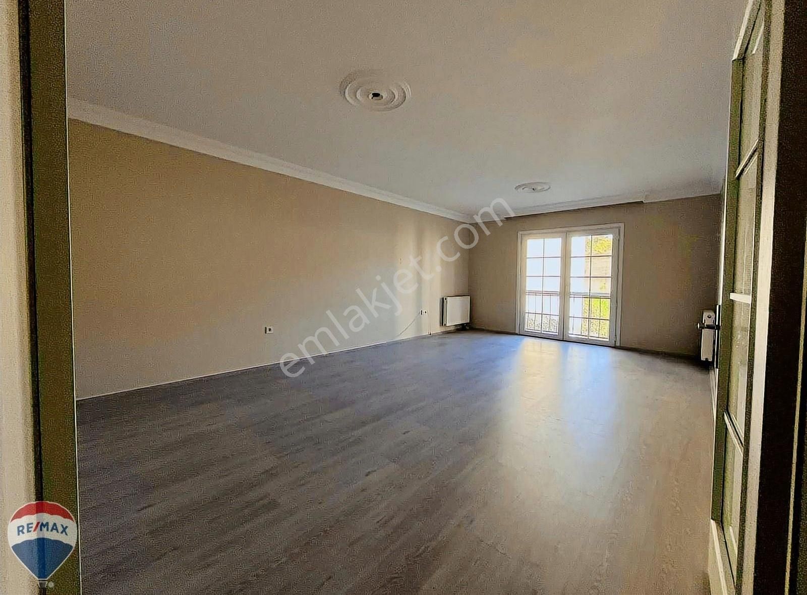 Remax Mavi'den Korucuk Baytur Sitesinde Kiralık 3+1 Daire - Görsel 23