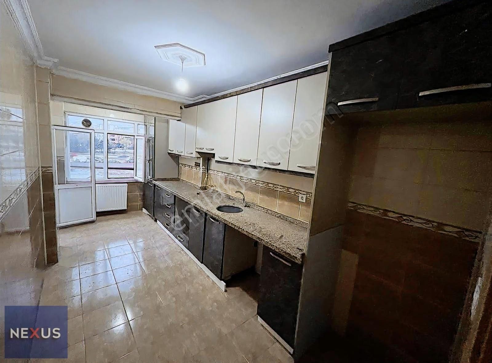 Sultanbeyli Turgutreis Mahallesi'de Kiralık 3+1 Daire - Görsel 13