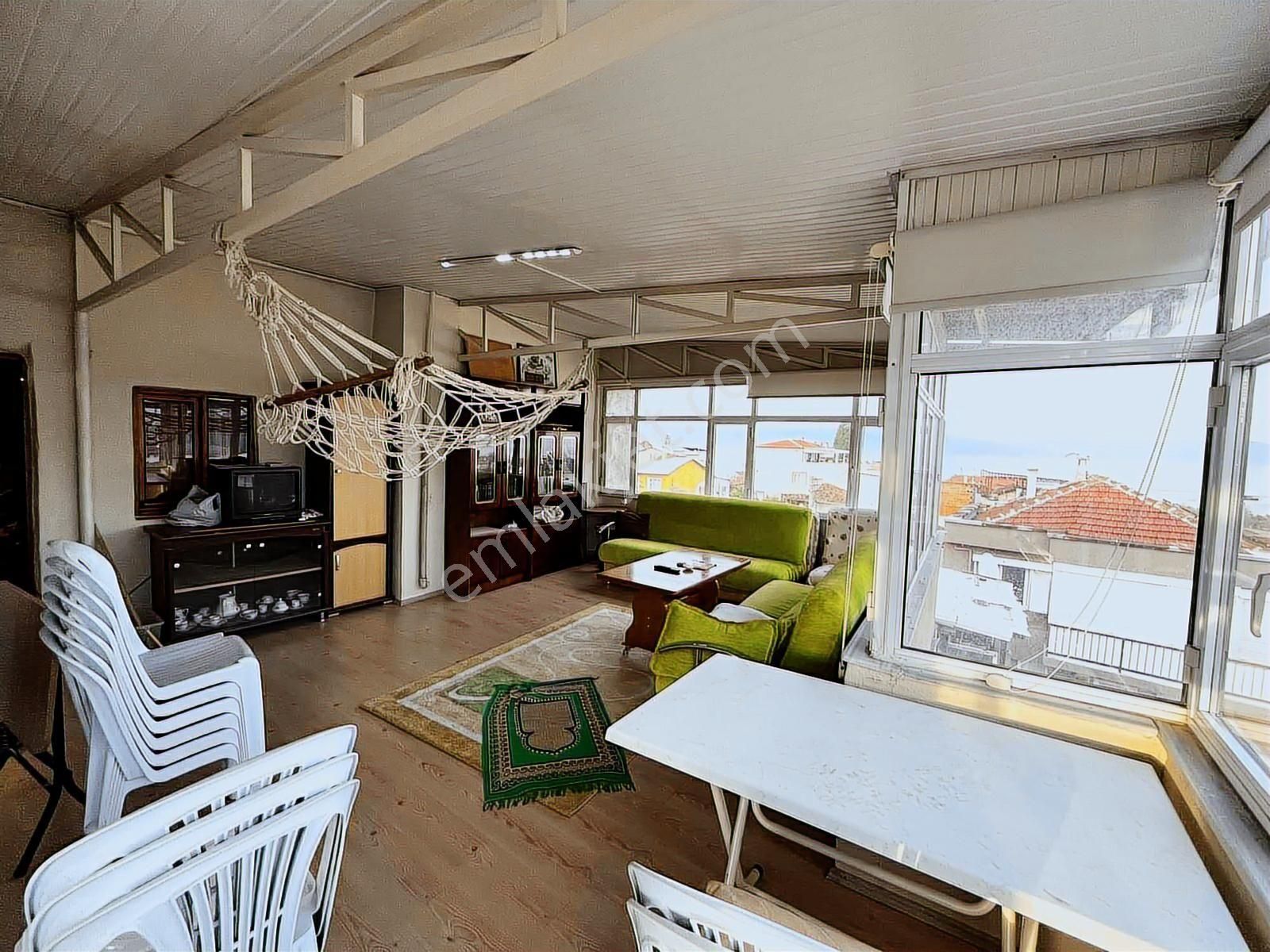 Mudanya Merkezde Ayrı Tapulu Komple Satılık Bina - Görsel 26