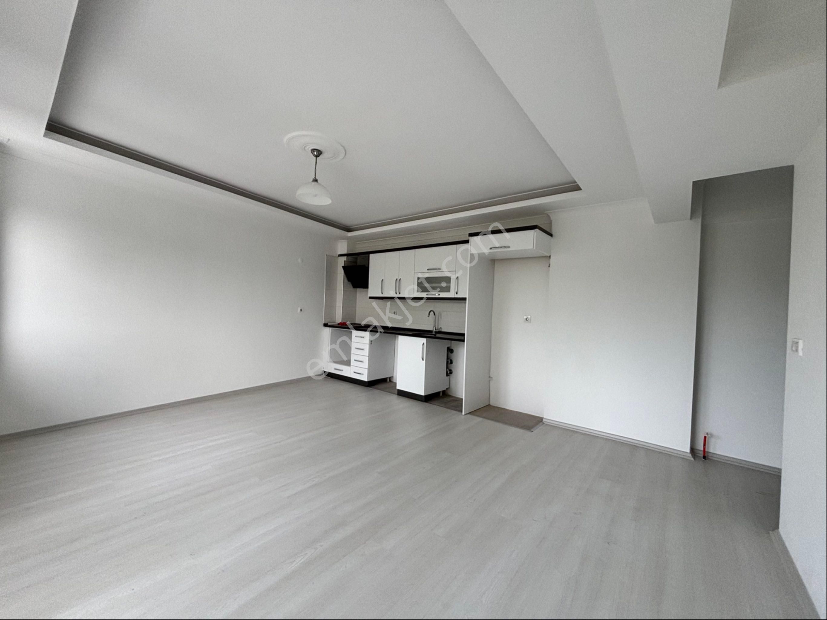 Seydikemer İlçe Merkezinde İnönü Caddesinde Ofis Ve Ev Kullanımına Uygun Daire - Görsel 6