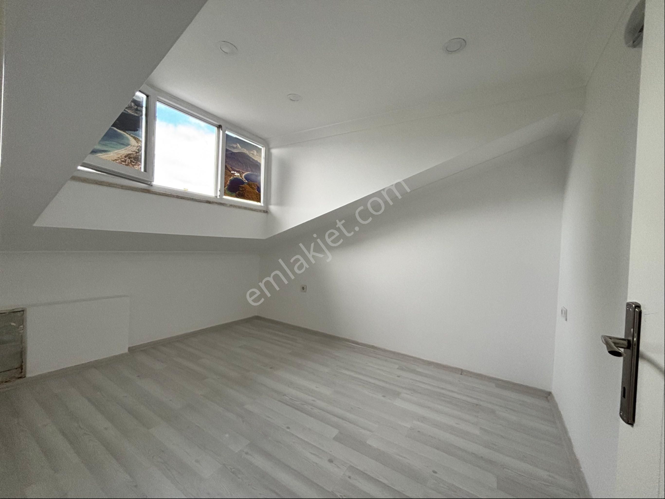 Seydikemer İlçe Merkezinde İnönü Caddesinde Ofis Ve Ev Kullanımına Uygun Daire - Görsel 13