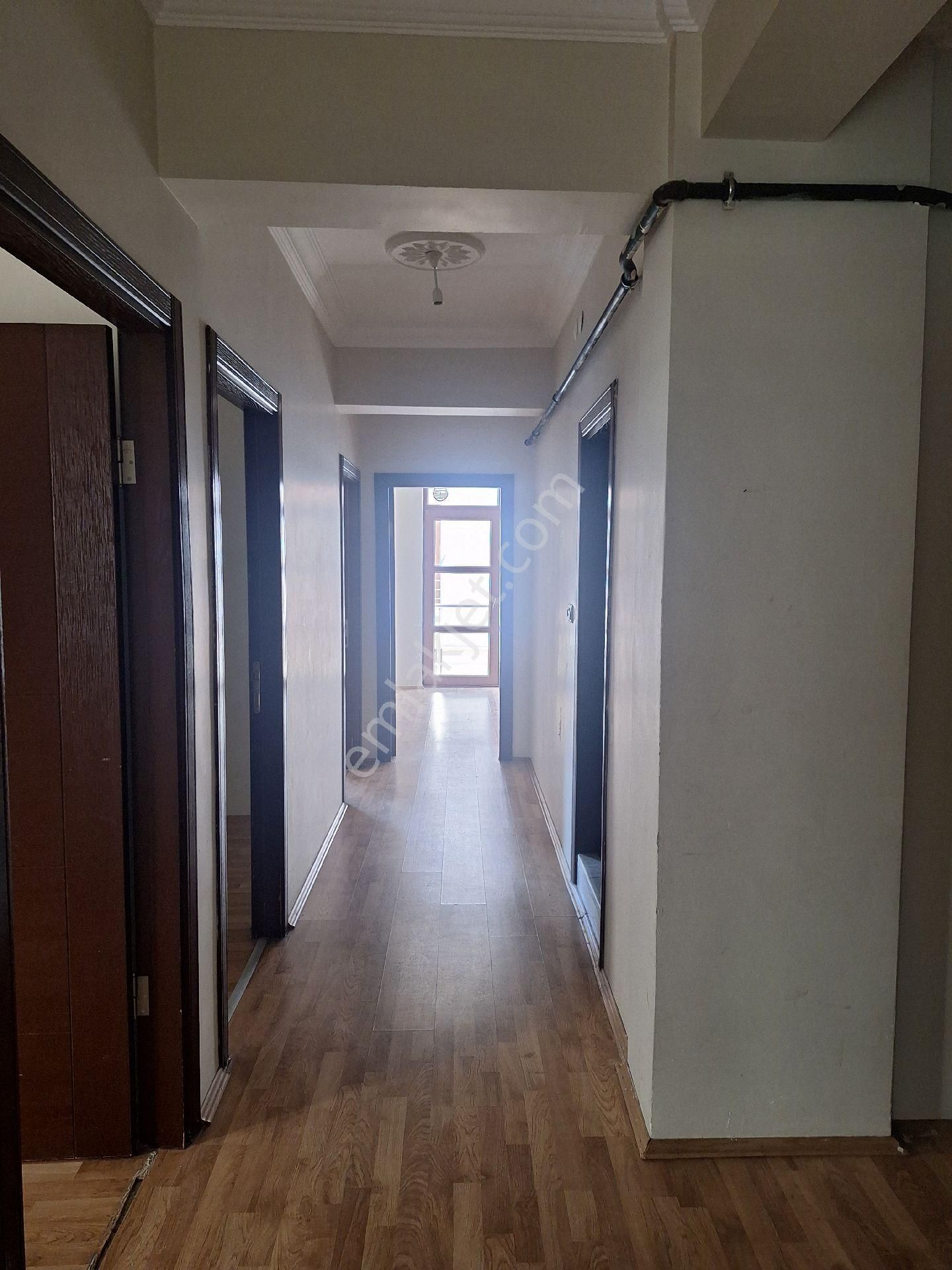 Şirintepe Mahallesi Cumhurıyet Kız Yurdu Sokağında 3+1 Kombili Kiralık Daire - Görsel 11