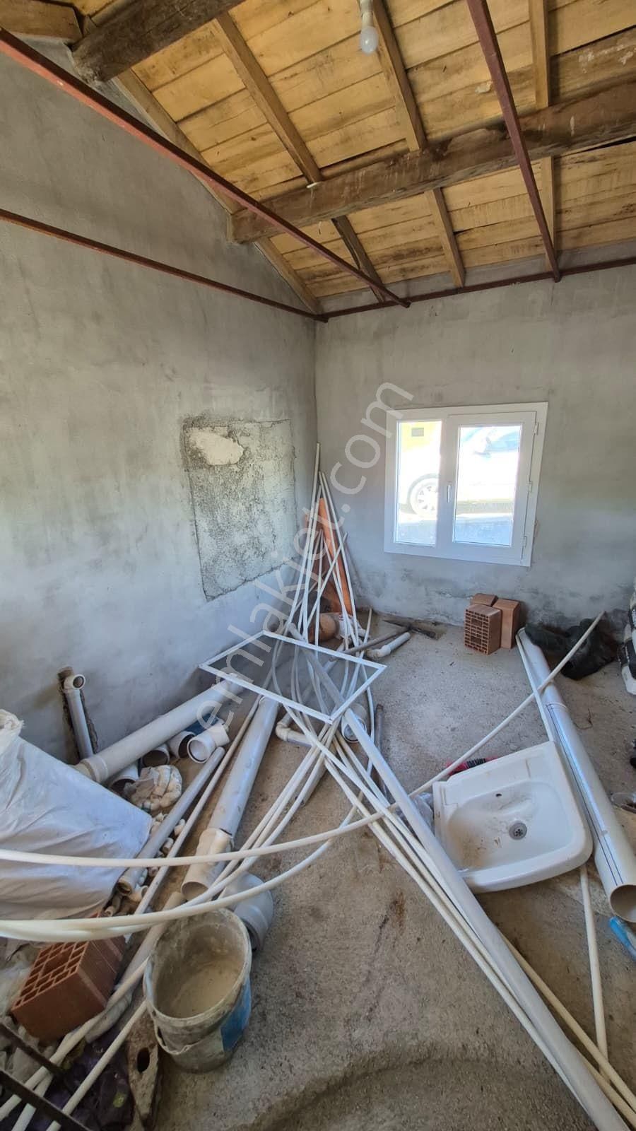 Satılık Köy Evi,elektrik Ve Su Aboneliği Bulunur - Görsel 4