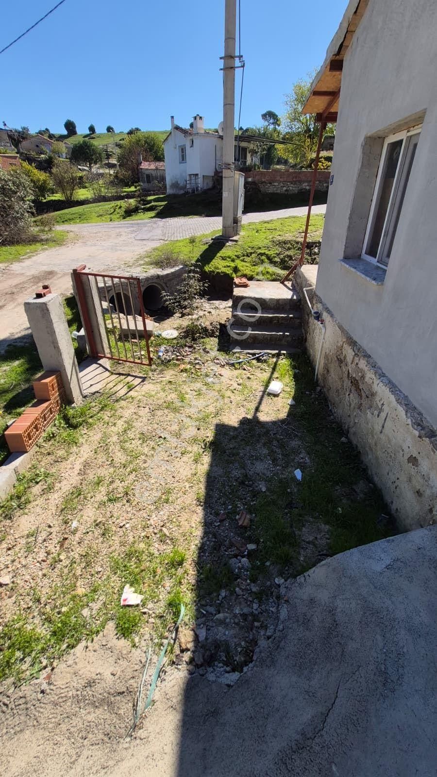 Satılık Köy Evi,elektrik Ve Su Aboneliği Bulunur - Görsel 3