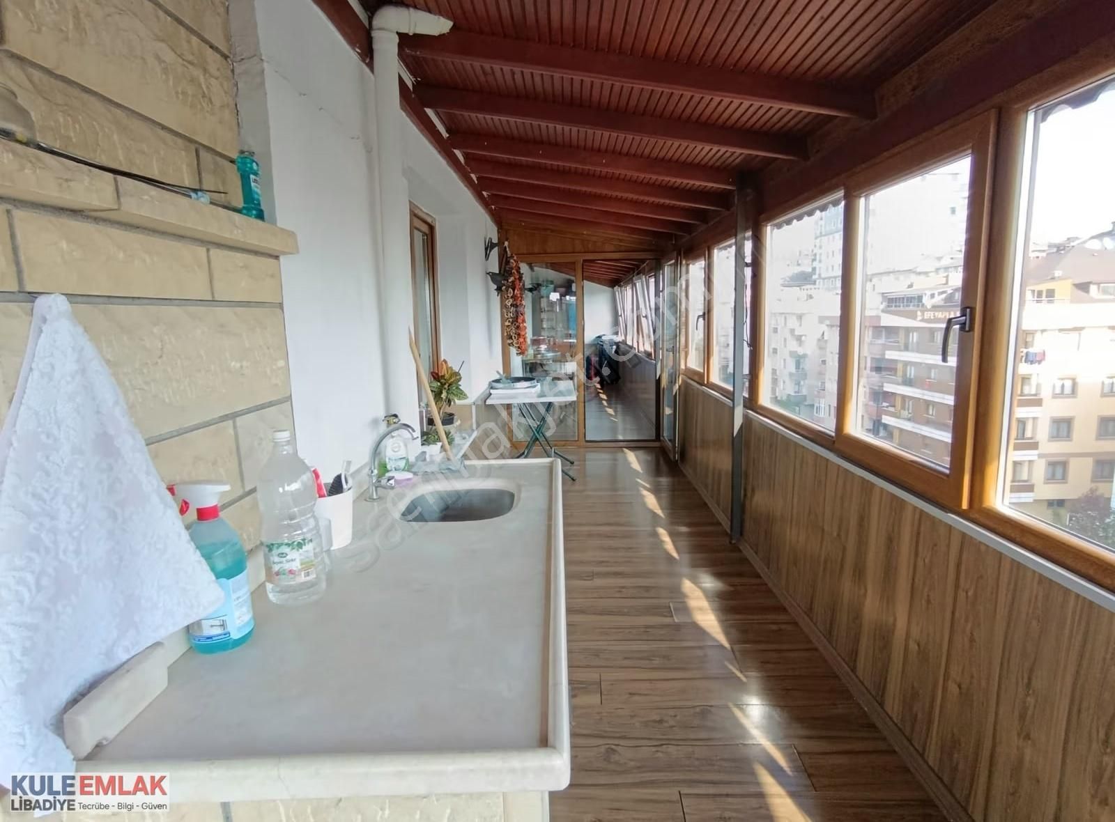 Ümraniye İstiklal Mahallesinde Çarşı Metroya 5 Dakika Harika 4+1 - Görsel 32