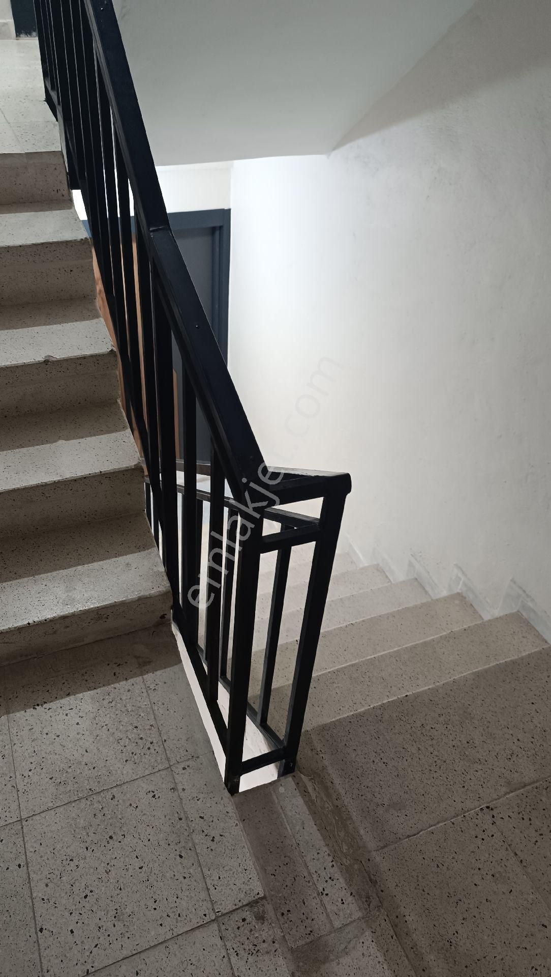 Körfez Hacıosman'da 239 M² 2 Katlı Müstakil Bahçeli Satılık Ev - Görsel 21