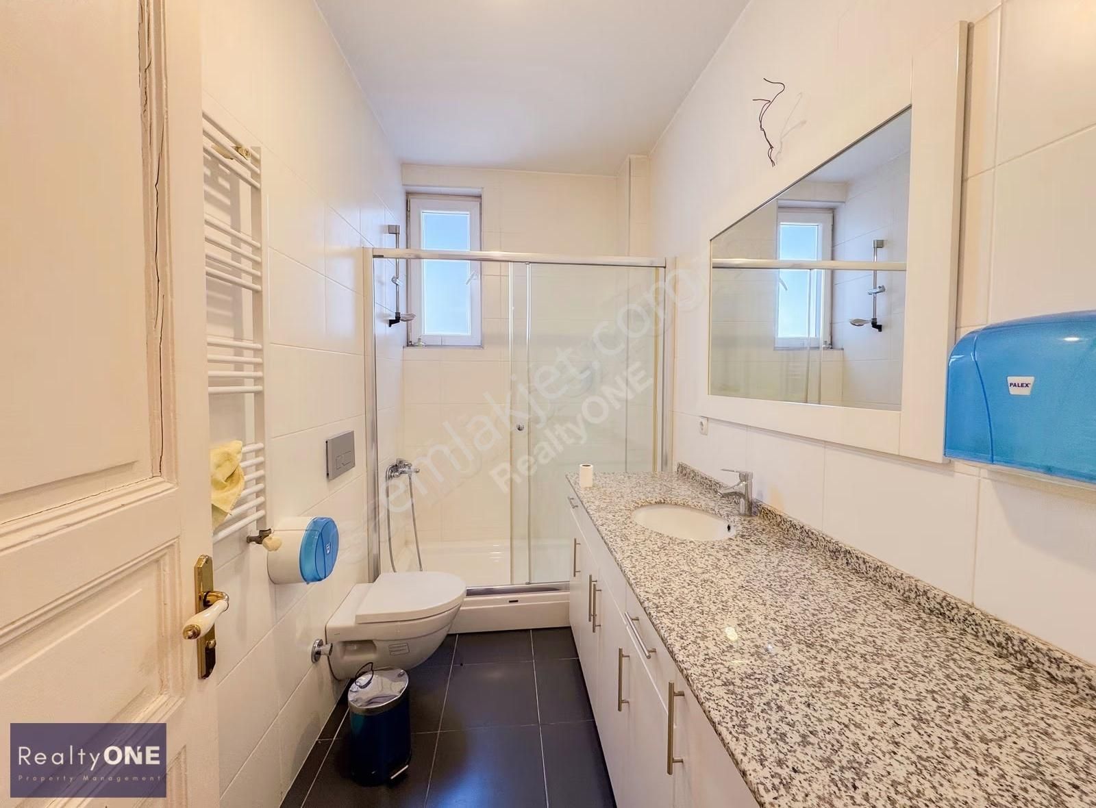 R-one Beyoğlu Meşrutiyet Cad. Tarihi Binada Geniş Kiralık Ofis - Görsel 8