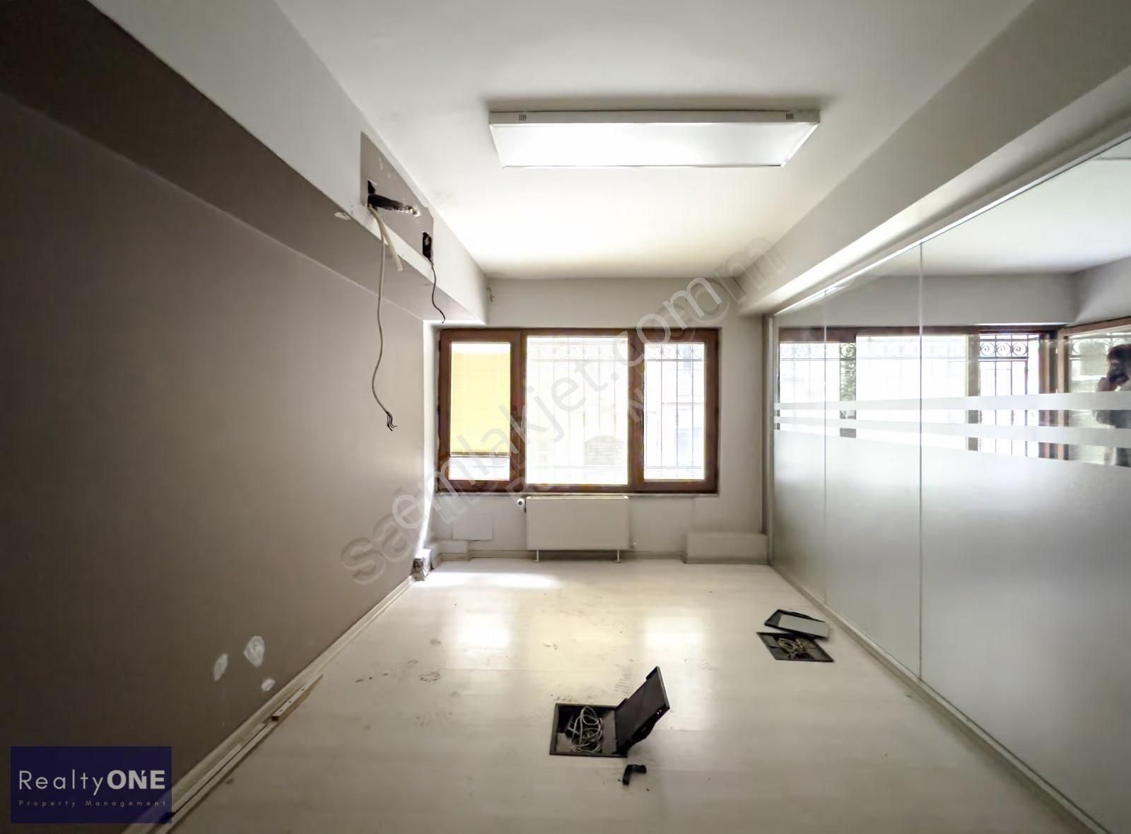 R-one Beyoğlu İstiklal Caddesine Yakın 6bölüm 165m2 Kiralık Ofis - Görsel 31