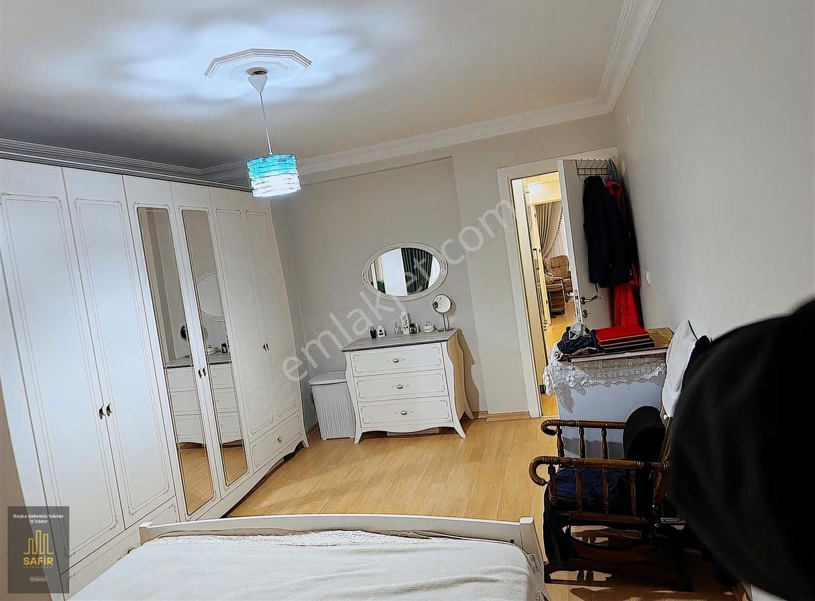 Bakırköy Merkezde Genç Binada Satılık 3+1 Kapalı Otoparklı Daire - Görsel 15